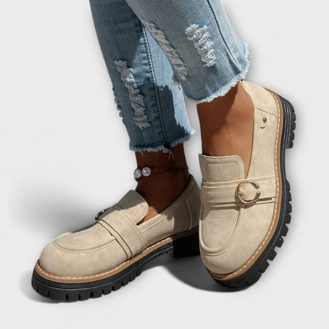 Lora – Zapatilla Legere con Punta Redonda